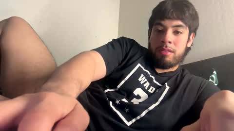 Snapshot of mrthickumss chatting on 01.16.26 youngshyathlete online show from 01.16.26