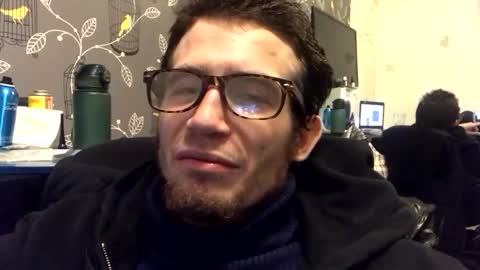 Snapshot of mrtrauma chatting on 10.18.25 mrtrauma online show from 10.18.25