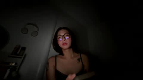 temptress behati online show from 10.23.25