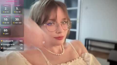 Snapshot of ms_christiana chatting on 11.10.25 ms_christiana online show from 11.10.25