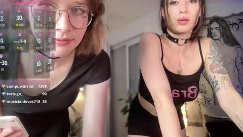 Snapshot of ms_christiana chatting on 12.04.25 ms_christiana online show from 12.04.25
