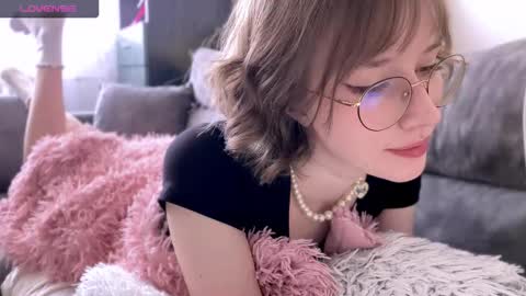 Snapshot of ms_christiana chatting on 03.10.26 ms_christiana online show from 03.10.26