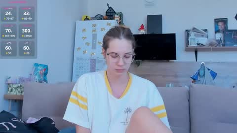 Snapshot of ms_foryou chatting on 04.23.26 Ms ForYOU online show from 04.23.26