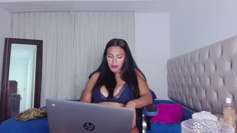 Snapshot of ms_freya chatting on 02.19.25 Freya online show from 02.19.25