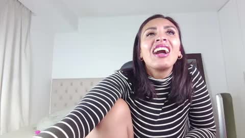 Snapshot of ms_freya chatting on 07.22.26 Freya online show from 07.22.26