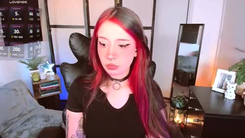 Snapshot of ms_nekoneko chatting on 11.30.25 schedule monday tuesday wednesday thursday - sunday online show from 11.30.25