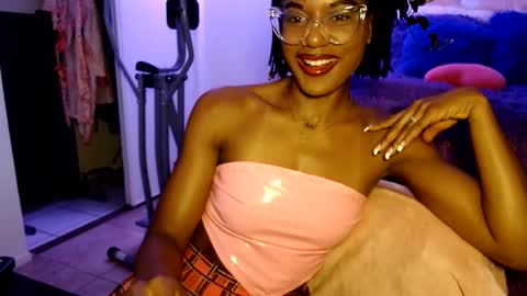 Snapshot of msemonibrown chatting on 05.06.26 CocoSage online show from 05.06.26