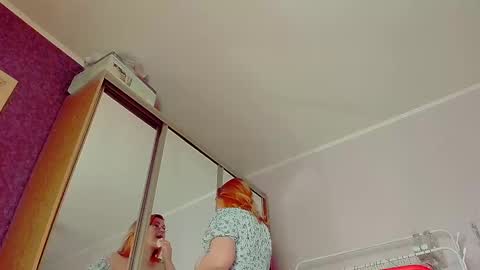 Im Jess I can be a strict stepMother or a sweet stMommy all depends on you online show from 12.19.24