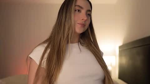 Sophie  online show from 02.05.26