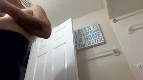 Snapshot of mst_198569 chatting on 12.18.25 mst_198569 online show from 12.18.25