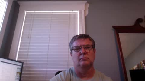 Snapshot of mtbrdr73 chatting on 09.29.25 mtbrdr73 online show from 09.29.25