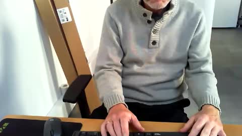 mucfag online show from 10.24.25