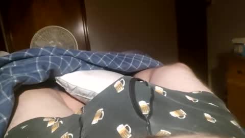 Snapshot of mugglesmuggler chatting on 10.30.25 mugglesmuggler online show from 10.30.25