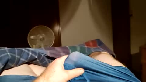 Snapshot of mugglesmuggler chatting on 01.18.26 mugglesmuggler online show from 01.18.26