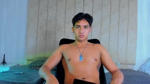 Snapshot of muichiro_tokito1 chatting on 01.19.25 muichiro tokito1 online show from 01.19.25