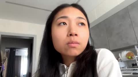 Mia online show from 03.06.26