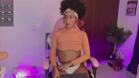Snapshot of mulata_ch chatting on 07.09.26 HEY GUYS IF YOU LIKE SEXY SHOW YOU ARE IN THE CORRECT PLACE CU WENESDAY PVT OPEN TRANSMISSION TIME 5 PM - 10 PM COLOMBIA online show from 07.09.26