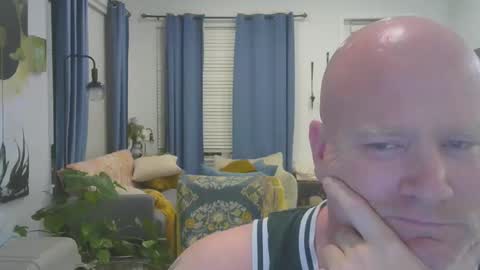 Snapshot of multipopper chatting on 11.03.25 multipopper online show from 11.03.25