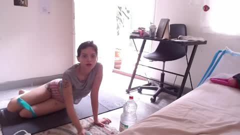 Snapshot of munchi_ chatting on 05.28.26 online show from 05.28.26