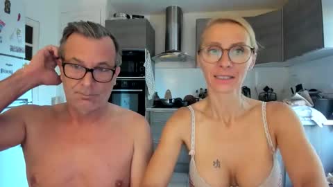 LOVELY JULIA  Peter DAY online show from 10.17.25