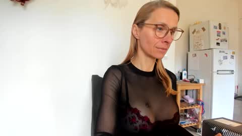 Snapshot of munishpunish chatting on 03.29.26 LOVELY JULIA Peter DAY online show from 03.29.26