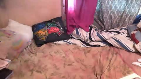 Snapshot of munniegalz1 chatting on 09.24.25 your angel online show from 09.24.25