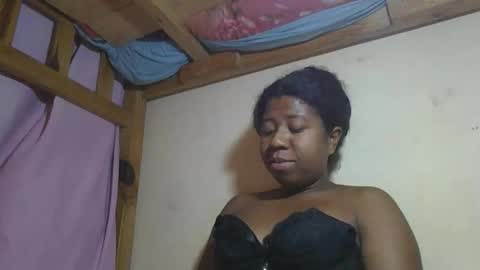 Snapshot of murielleee chatting on 03.29.26 murielleee online show from 03.29.26