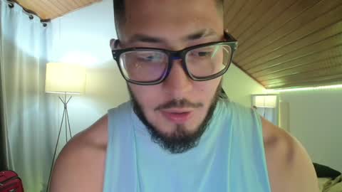 Snapshot of muscle_cock32 chatting on 12.17.24 David Big online show from 12.17.24