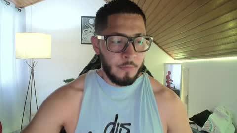 Snapshot of muscle_cock32 chatting on 12.24.24 David Big online show from 12.24.24