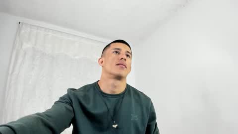 Muscle Man online show from 12.02.25