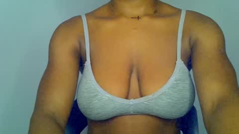 muscle_queen0 online show from 02.21.26