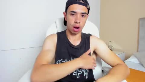 muscle scott online show from 09.10.25