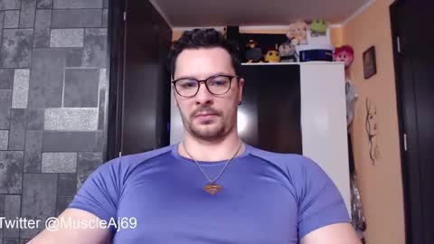 AJ online show from 03.03.25