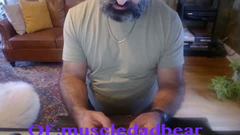 Snapshot of muscledadbear chatting on 10.09.25 Jordan El Din online show from 10.09.25