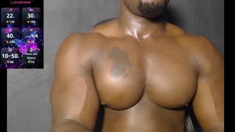 Snapshot of musclegodsammy23 chatting on 12.02.24 musclegod23 online show from 12.02.24