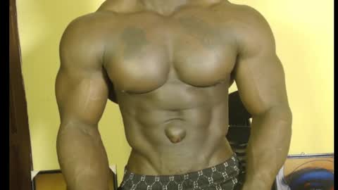 Snapshot of musclegodsammy23 chatting on 02.25.25 musclegod23 online show from 02.25.25