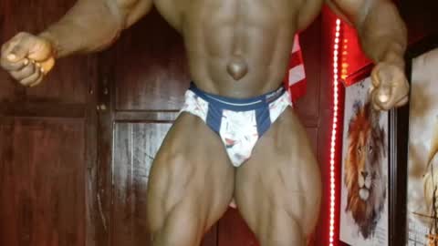 Snapshot of musclegodsammy23 chatting on 05.26.26 musclegod23 online show from 05.26.26