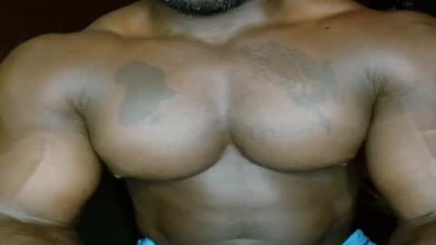 Snapshot of musclegodsammy23 chatting on 06.16.26 musclegod23 online show from 06.16.26