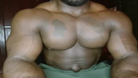 Snapshot of musclegodsammy23 chatting on 07.24.26 musclegod23 online show from 07.24.26