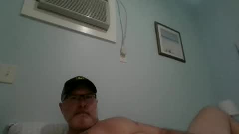 Snapshot of musclemeat41 chatting on 05.13.26 musclemeat41 online show from 05.13.26