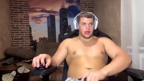Snapshot of musclephantom chatting on 06.22.26 Egor online show from 06.22.26