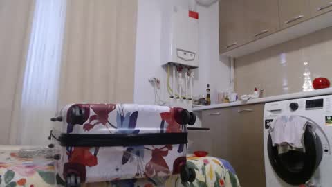 Snapshot of musclesqueen chatting on 12.05.24 MusclesQueen online show from 12.05.24