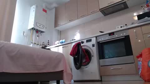 Snapshot of musclesqueen chatting on 01.30.25 MusclesQueen online show from 01.30.25