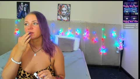 Snapshot of musclexxxbarbie chatting on 01.17.25 Eva online show from 01.17.25