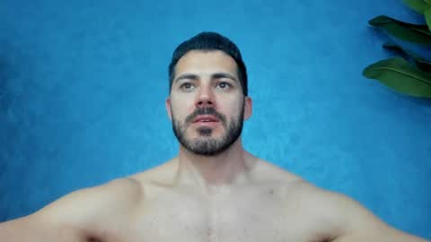 Snapshot of muscularmaster chatting on 04.25.26 muscularmaster onlyfans online show from 04.25.26