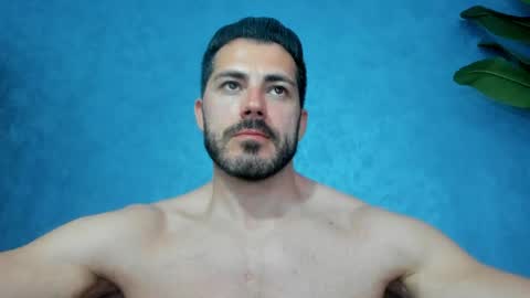 Snapshot of muscularmaster chatting on 04.27.26 muscularmaster onlyfans online show from 04.27.26