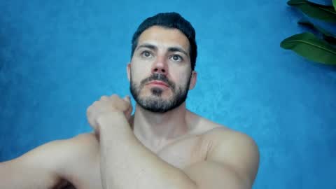 Snapshot of muscularmaster chatting on 04.28.26 muscularmaster onlyfans online show from 04.28.26