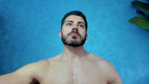 Snapshot of muscularmaster chatting on 05.01.26 muscularmaster onlyfans online show from 05.01.26