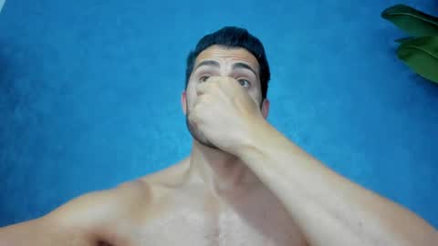Snapshot of muscularmaster chatting on 05.06.26 muscularmaster onlyfans online show from 05.06.26