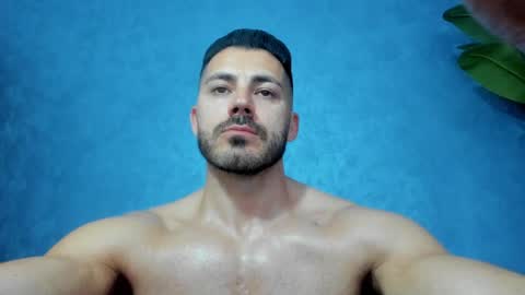 Snapshot of muscularmaster chatting on 05.08.26 muscularmaster onlyfans online show from 05.08.26